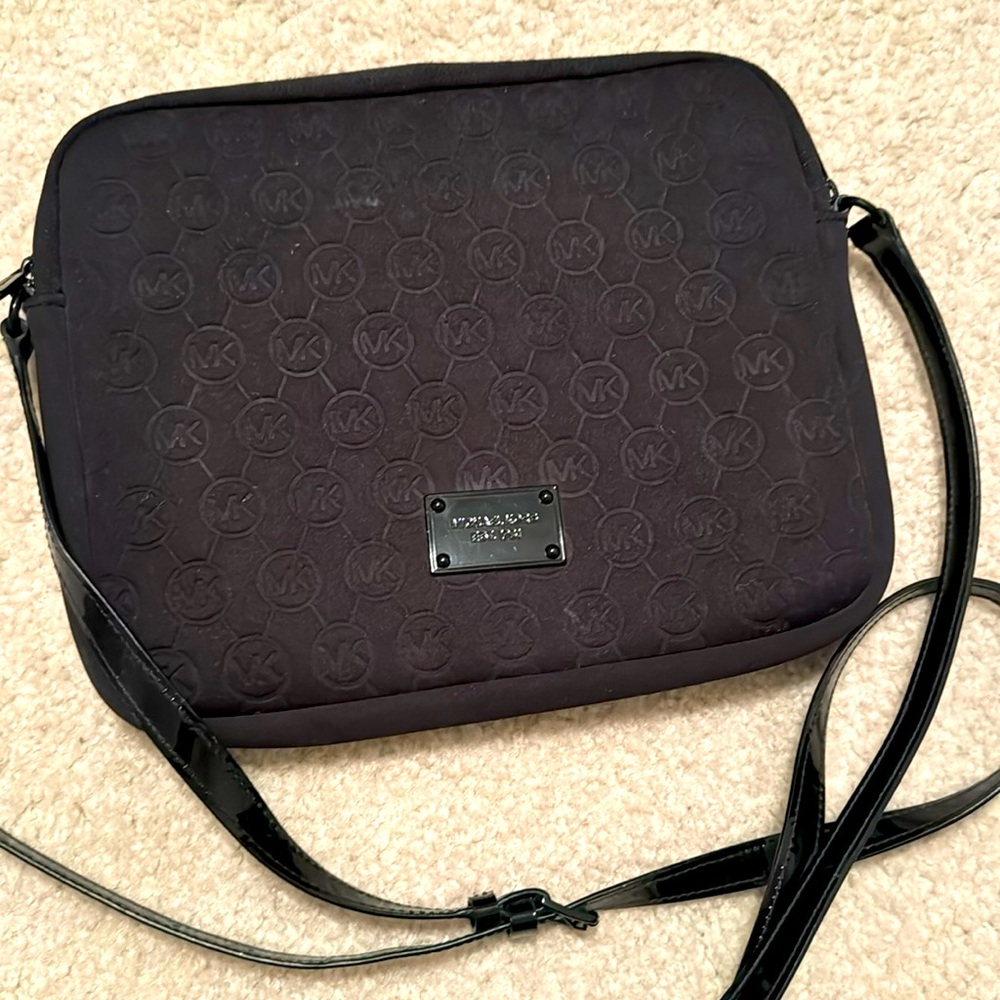 MK mini computer holder